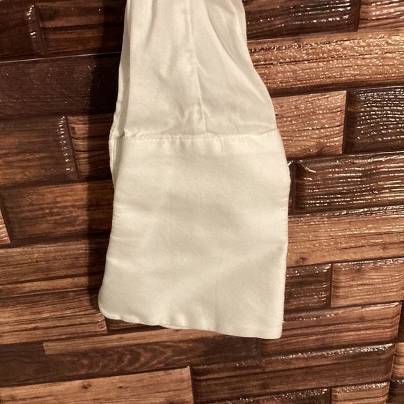 Womens XS Petersyn White Off The Shoulder Longsleeve Crop Top - Picture 2 of 9